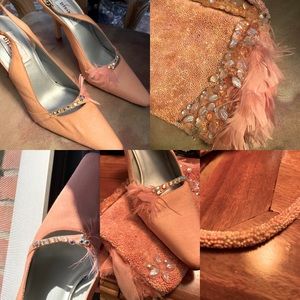 M Daughters wedding 👰🏻‍♀️shrimp colored shoes and vintage bag light coral 🪸